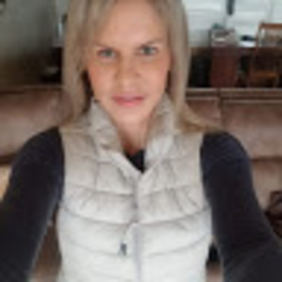 Profile Picture of Katherine Biggerstaff (@katbiggs0612) on Poshmark