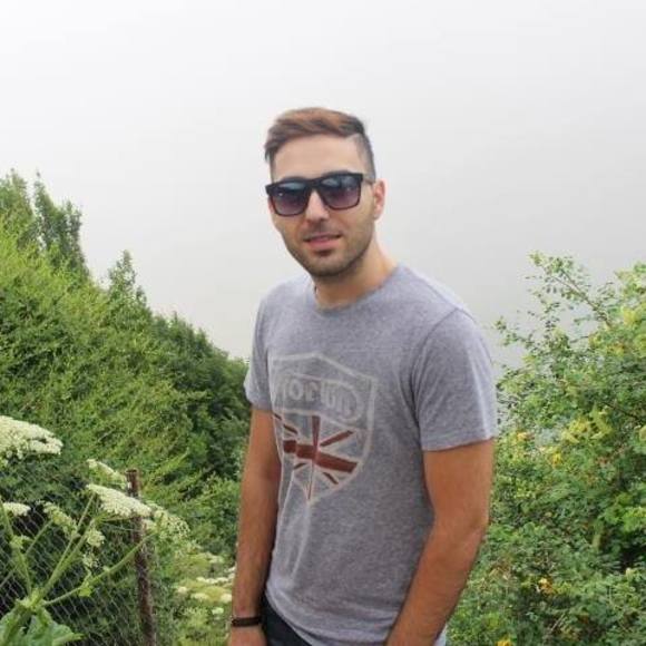 Profile Picture of Mehrdad Tayebi (@mehrdad4910) on Poshmark