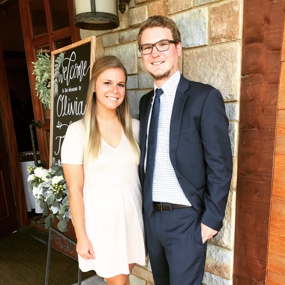 Profile Picture of Kristyn Duepner (@kristynduepner) on Poshmark