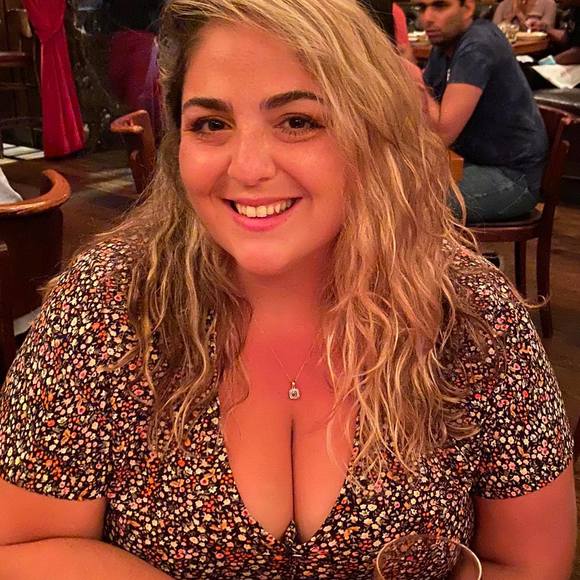 Profile Picture of Sami Dellorso (@samidellorso) on Poshmark