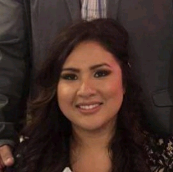 Profile Picture of Cassandra Alvarado (@calvarado521) on Poshmark