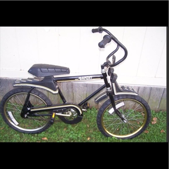 Profile Picture of Marcus Crews (@mcrews0559) on Poshmark