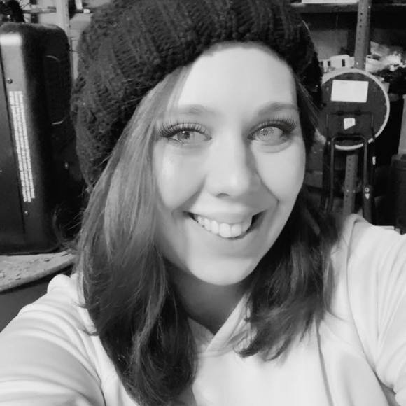 Profile Picture of Patricia Brommenschenkel (@patriciabrommen) on Poshmark