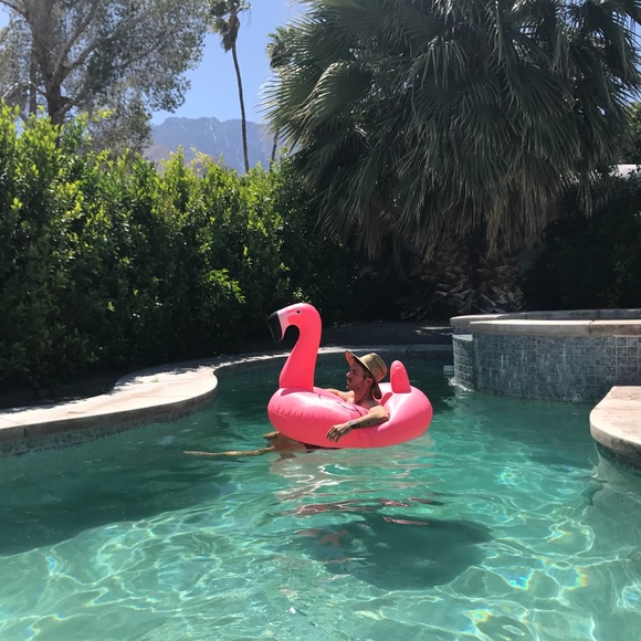 Profile Picture of Gary Cox (@chame_cox) on Poshmark