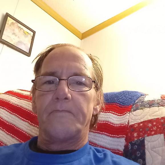 Profile Picture of Chet Giese (@chetgiese) on Poshmark