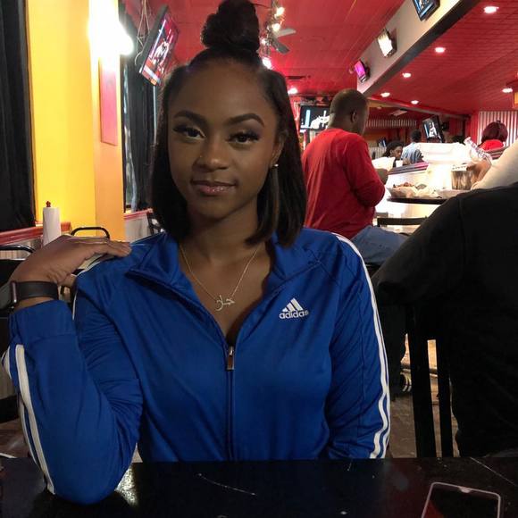 Profile Picture of Jazmine Boyd (@jaaazmine_) on Poshmark