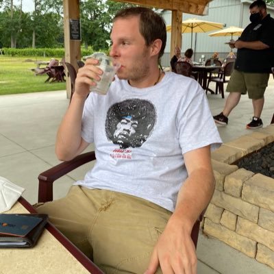 Profile Picture of Kobe Wan (@mike_andrachek) on Twitter