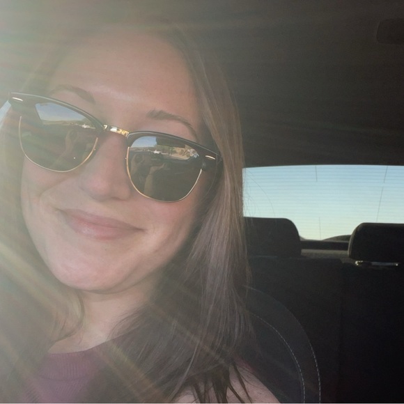 Profile Picture of Shelly Reigner (@shellyreigner) on Poshmark