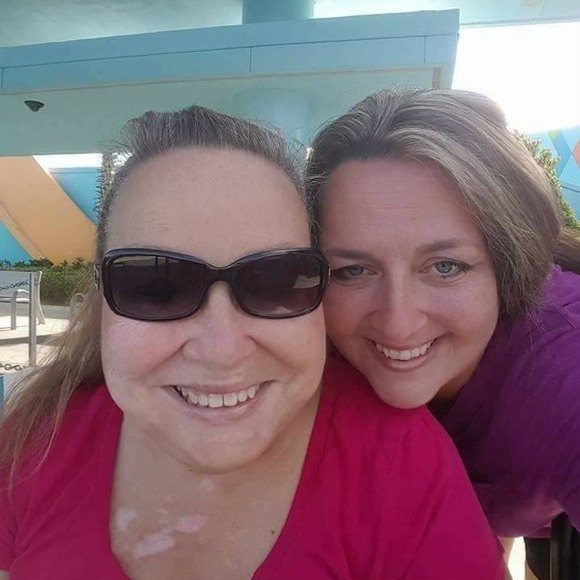 Profile Picture of Cherokee Addington (@flashlighy) on Poshmark