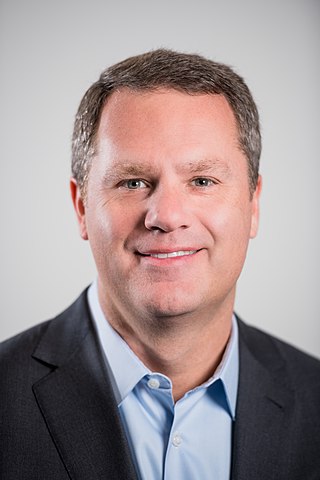 Profile Picture of Doug McMillonon Wikipedia