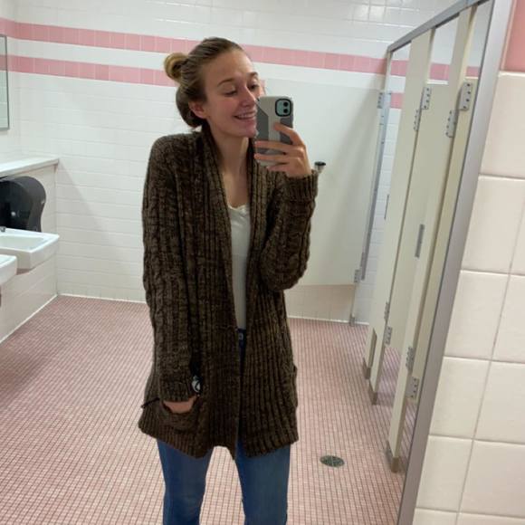 Profile Picture of Katie Strohschein (@katiekat31) on Poshmark