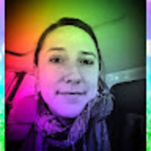 Profile Picture of Stevie Goodoien (@steviegoodoien) on Poshmark