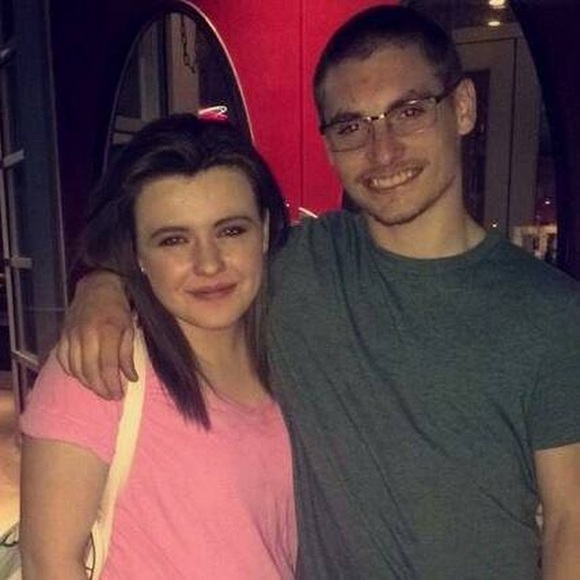 Profile Picture of Ashley Neitch (@asharpahs) on Poshmark