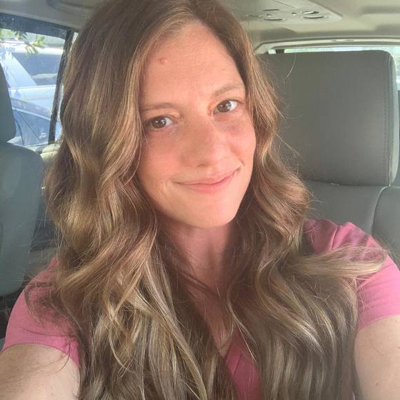 Profile Picture of Candace Cates-myers (@candacemyers) on Poshmark