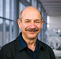 Profile Picture of Bruce Beutleron Wikipedia