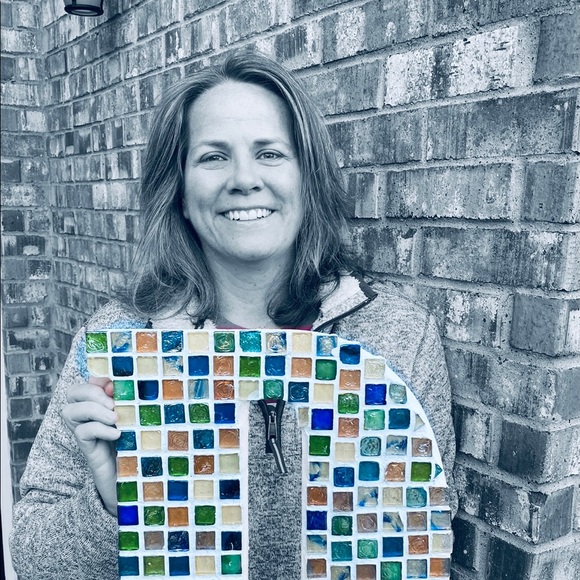 Profile Picture of Amara Deedon (@amaradeedon) on Poshmark