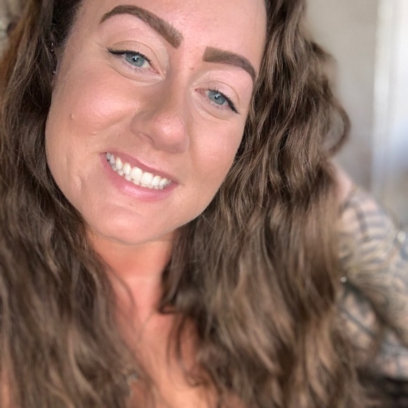 Profile Picture of Sarah Mazingo (@drjewcy) on Poshmark