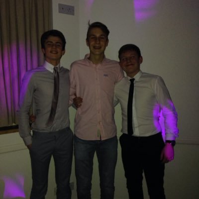 Profile Picture of Tom Ives (@tommyivesy) on Twitter
