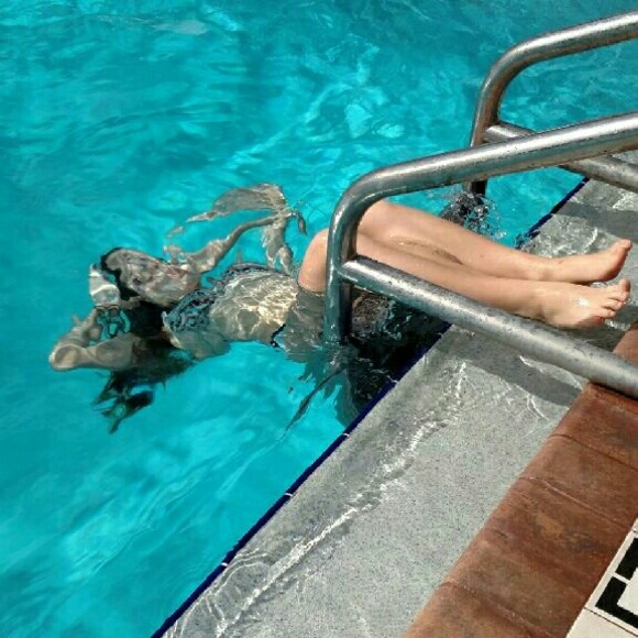 Profile Picture of Heather Mierau (@heather_1320) on Poshmark