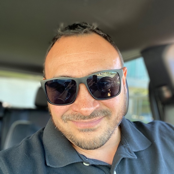 Profile Picture of Jerrell Olbekson (@jerrellolbekson) on Poshmark