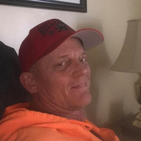 Profile Picture of Gary Cox (@gary_cox) on Poshmark