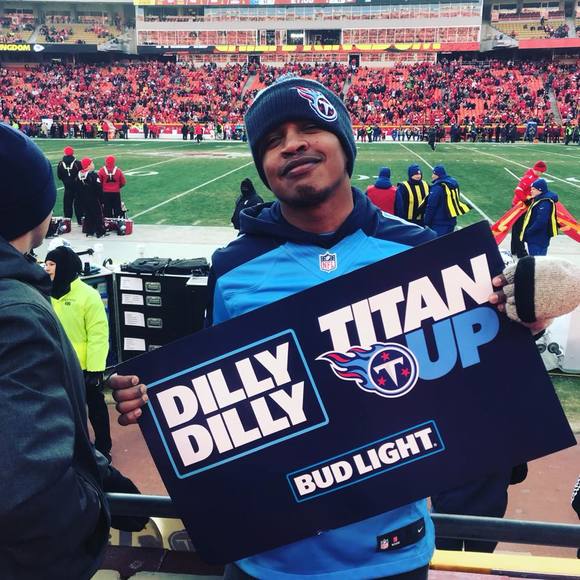 Kevin Monreal - Poshmark Profile Picture of Kevin Monreal (@kevinmonreal) on Poshmark