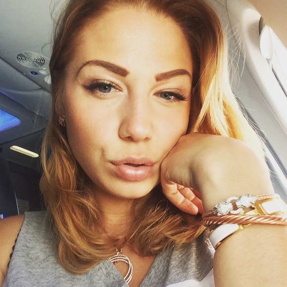 Profile Picture of Radilena Kovatcheva (@radilena) on Poshmark