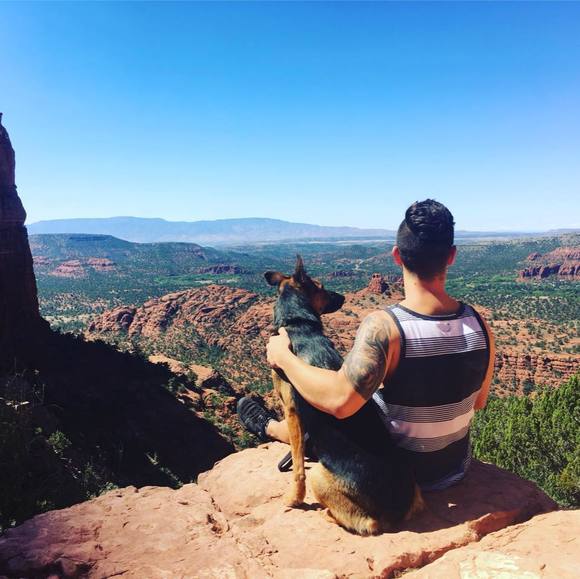 Profile Picture of Manny Jaramillo (@mannyfresh_91) on Poshmark