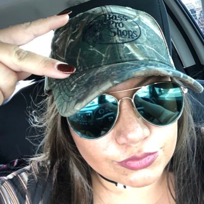 Profile Picture of Tammy (@T2daMill) on Twitter