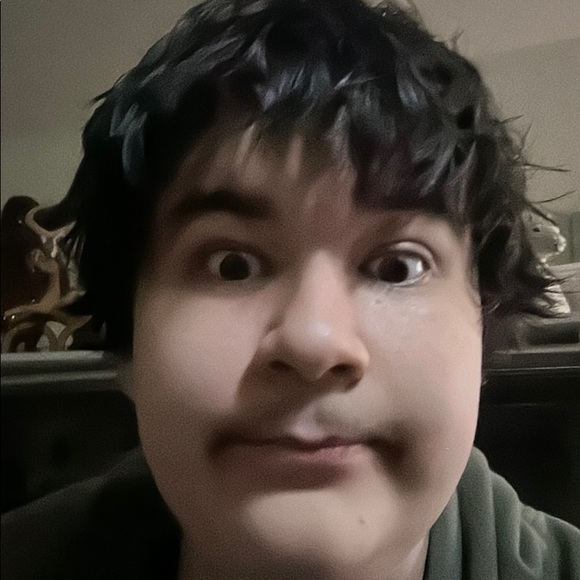 Profile Picture of Sean Benningfield (@seanbenningfiel) on Poshmark