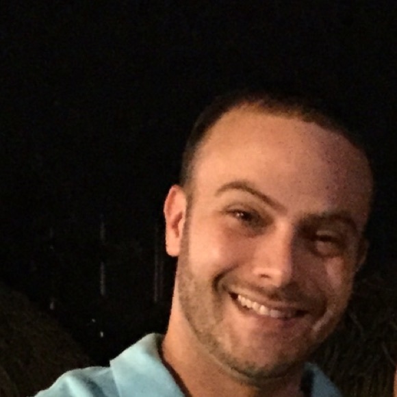 Profile Picture of Matt Dunn (@mdunn1984) on Poshmark