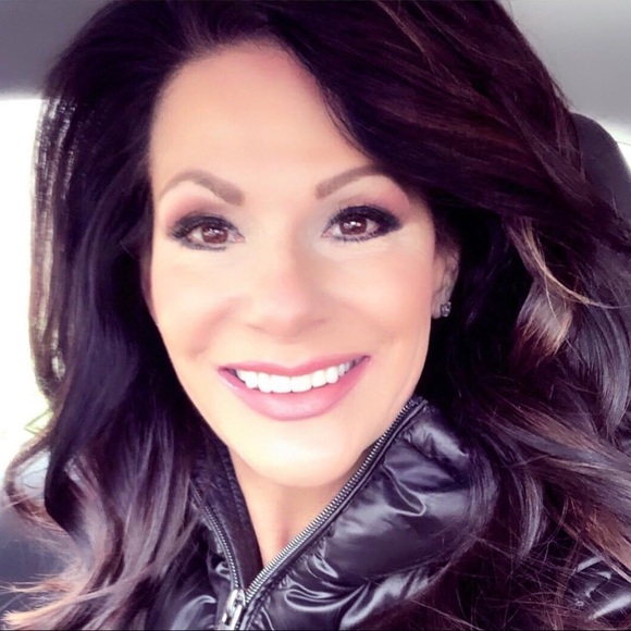 Profile Picture of Tracey Mazeroski (@mazeroskitracey) on Poshmark