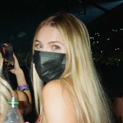 Profile Picture of rileyon Twitter