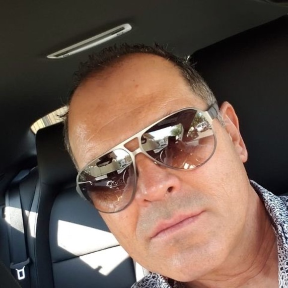 Profile Picture of Jesse Rosas (@noesfacil11) on Poshmark