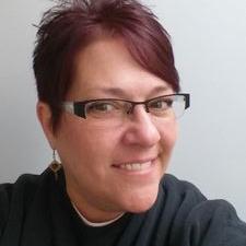 Profile Picture of Kim Costanza Peake (@moonrider18) on Twitter