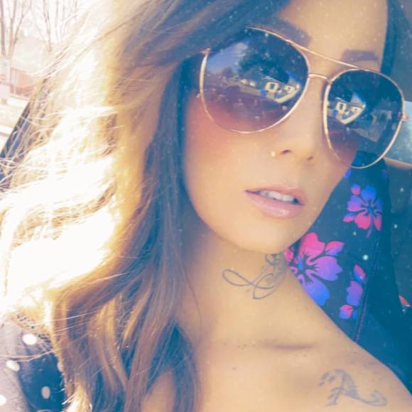 Profile Picture of Alisha Danilson (@acdanilson) on Poshmark