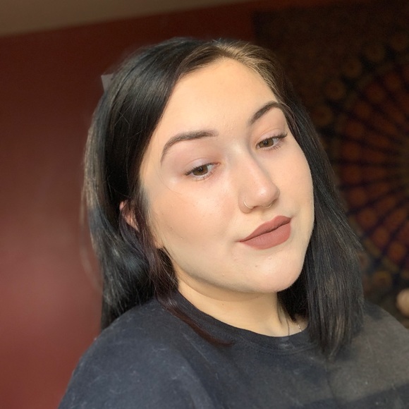 Profile Picture of Rebekah Doeppe (@rbeks1006) on Poshmark