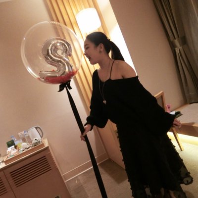 Profile Picture of Naomi Liu (@NaomiLiustar) on Twitter