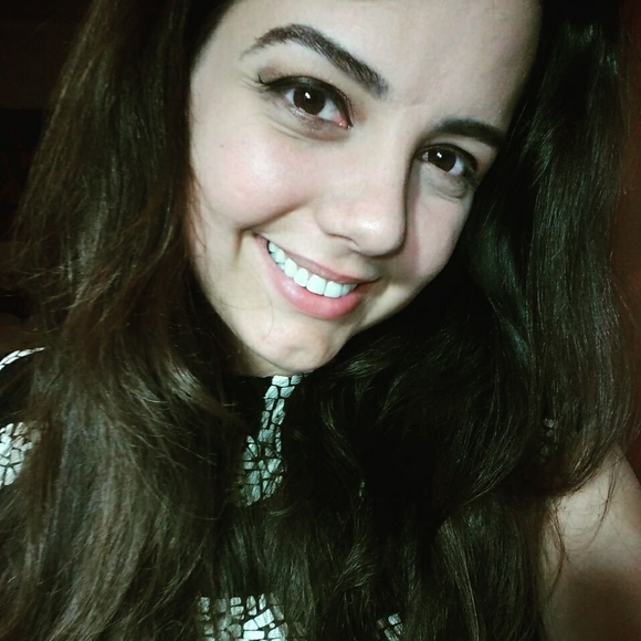 Profile Picture of Anna paula Pawlicka maule (@apawlick) on Poshmark