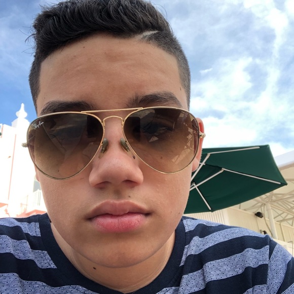 Profile Picture of Bradley Alvarez (@bradalvarez_) on Poshmark