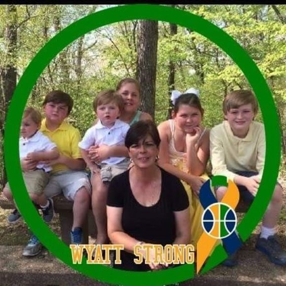 Profile Picture of Doris Jones (@dorisjones656) on Poshmark