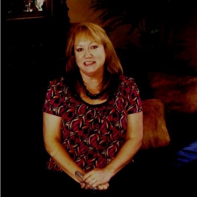 Profile Picture of Diana Wyatt (@DeeDeeWy) on Twitter