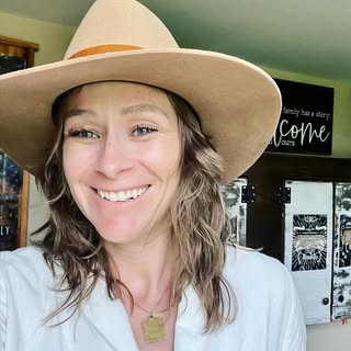 Profile Picture of Alycia Calvert (@calvert.travels) on Instagram