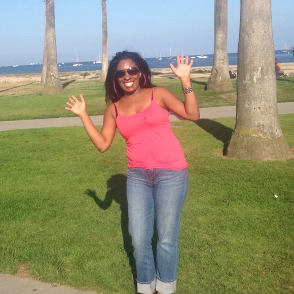 Profile Picture of Lesia Nikko (@nikko411) on Poshmark