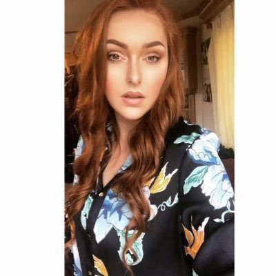 Profile Picture of Lorna Lowe (@lornalowe18) on Twitter