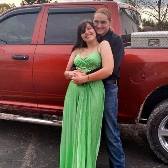Profile Picture of Cheyenne Wilkins (@atigger75) on Poshmark