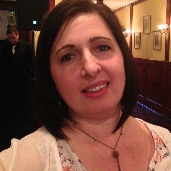 Profile Picture of Annamarie Aigotti (@annamarie886) on Poshmark