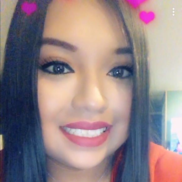 Profile Picture of Lupe Paz (@lupepaz) on Poshmark
