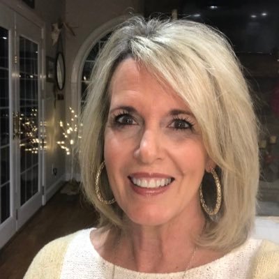 Profile Picture of Ellen Cochran (@ETCochran171) on Twitter