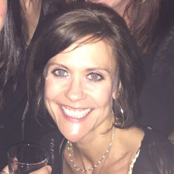 Profile Picture of Kim Goforth roach (@roachrecruiter) on Poshmark